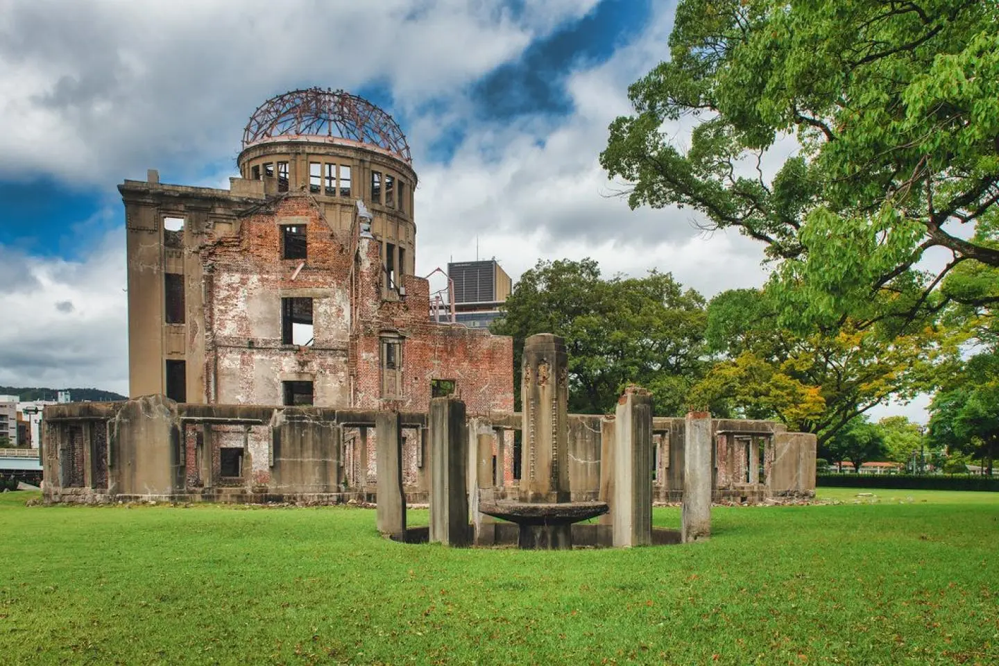 저작권:  Atomic Bomb Dome – Shawn Harquail / CC BY-NC 2.0