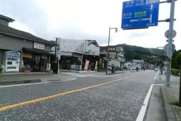 A brief stop in Moto Hakone.