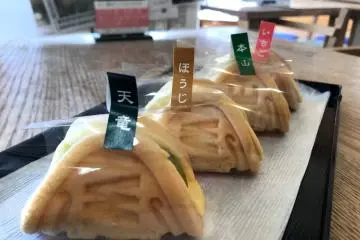 Green tea waffle snacks