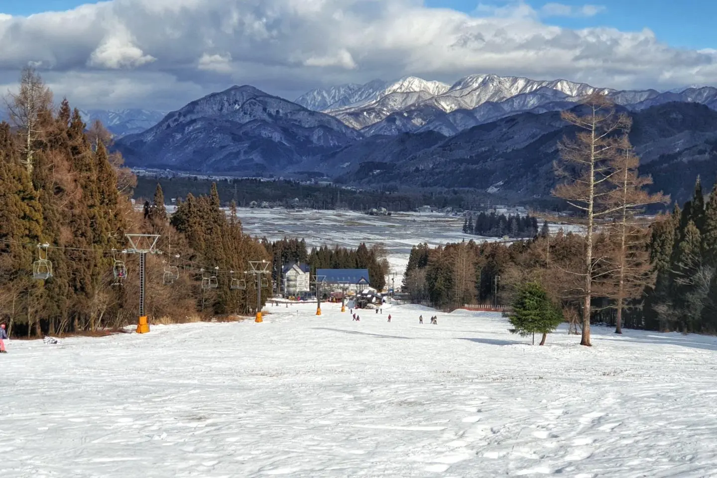 Habuka Ski Resort, Nagano Prefecture (Photo: Andi Winata / Unsplash)