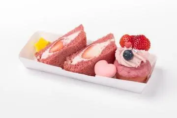 Sailor Chibi Moon fruit sandwiches
