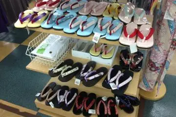 <p>Just about everything is Marue is tranditional Japanese or expressly made for Japanese products and apparel</p>