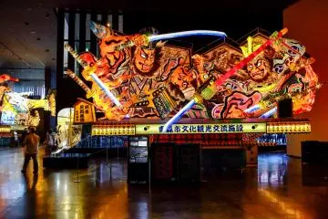 Blade Master Yoshiteru by artist Takashi Kitamura. Based on Japanese History, this scene depicts the 13th Shogun blade master Yoshiteru, fighting with two warriors to reconstruct the Ashikaga family.