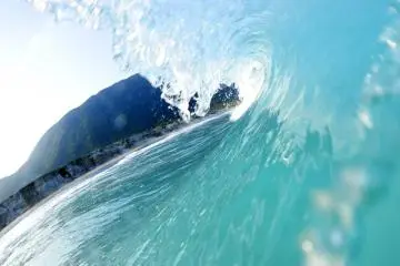 The waves off of Niijima