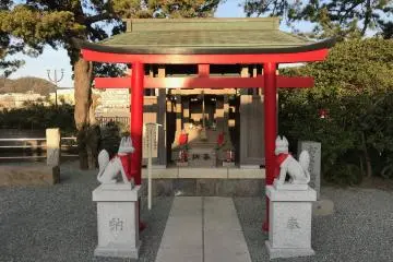 Oseki Inari, the shrine you want to visit should you be having a bad cough!