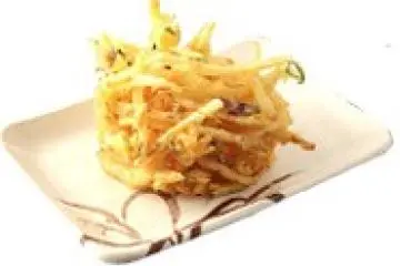 Mixed vegetable tempura. (Photo: <a href="http://www.toridoll.com/en/shop/menu.html" target="_blank" rel="noreferrer noopener nofollow">Marugame Seimen Co.</a>)