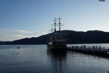Cruise Lake Ashi by pirate ship!