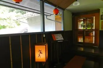 Salah satu restoran