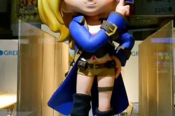 <p>Not all the booth girls were animated though!</p>