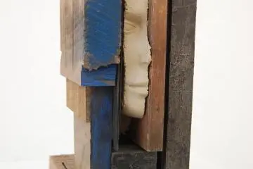 An example of a sculpture created by Mark Manders