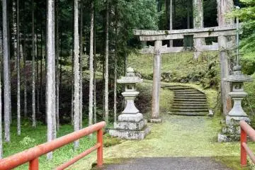 Entrance to the small Tōfū-jinja Shrine hidden in the mountains a days hike out of Kyoto