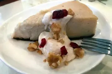 Sake lees cheesecake