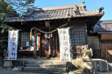 The small shrine building