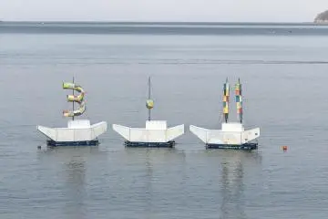The floating display