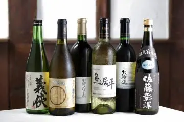 Shikemichi offers a wide range of boutique sake too!