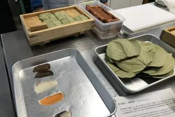 Ingredients for kakinoha-zushi are all on the table