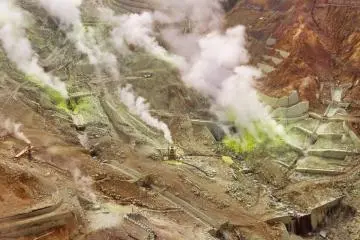 Owakundani Sulfur Fields