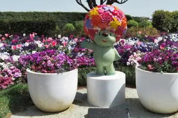 Harbor View Park Garden Necklace Bear
