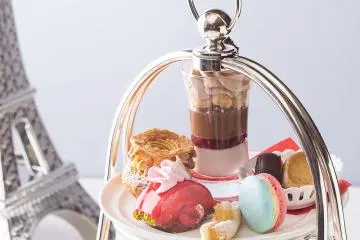 A variety of sweets are served with the afternoon tea set