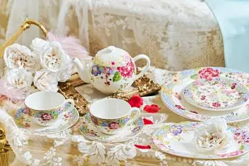 And tea, naturally!