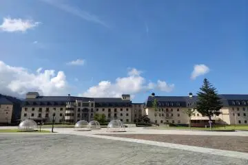 Lotte Arai Hotel