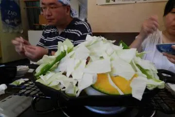 The mountain of food.