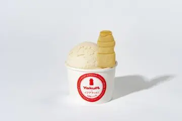 Ice cream and sorbet cups are priced at 450 yen