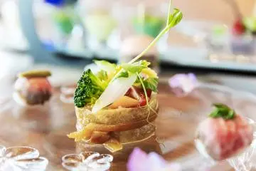 Vegetable inari zushi