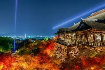 Visit in autumn for the ultimate experience.