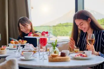 Pierre Hermè Paris Signature Afternoon Tea  2021