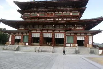 Kondo (金堂）