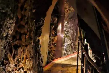 Ryugashido Cavern