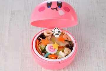 Seafood Yakisoba - complete with a souvenir lunchbox