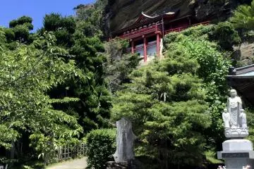 Gakke Kannon Temple on Funagata Mountain