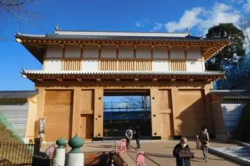 Otemon gate (Photo:  Rebuilt Ote Gate, Mito Castle – <a href="https://commons.wikimedia.org/wiki/File:Rebuilt_Ote_Gate,_Mito_Castle.jpg" target="_blank" rel="noreferrer noopener nofollow">Miyuki Meinaka</a> / <a href="https://creativecommons.org/licenses/by-sa/4.0/deed.en" target="_blank" rel="noreferrer noopener nofollow">CC BY-SA 4.0</a>)