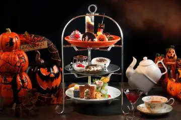 The afternoon tea at the Sheraton Miyako Osaka