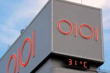 The iconic sign 