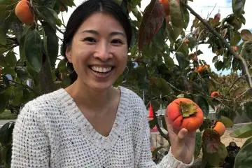 All fruits look perfect; which one to pick? 