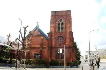 The English service is held at 830am every Sunday at St Agnes Anglican Episcopalian Cathedral Kyoto
