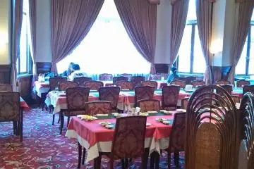 Inside Mitsui Club