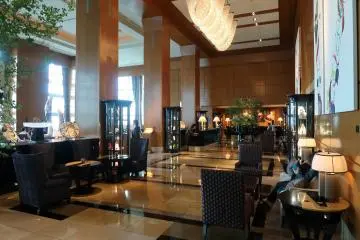 The lobby of the Ritz-Carlton Tokyo