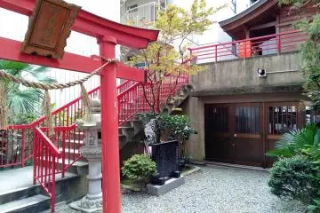 Shrine precincts