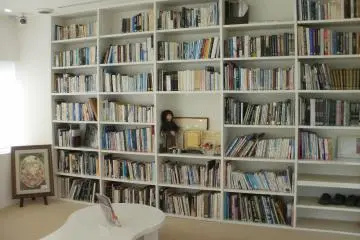 Gallery image