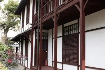 Gallery image