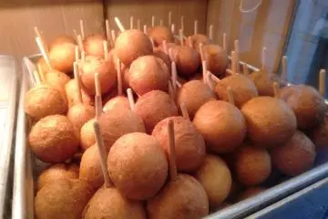 A pile of hyotan-age rest inside the case
