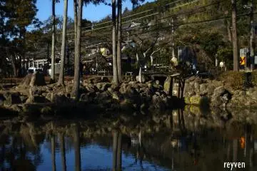 The pond across Engaku-ji Temple in Kita-kamakura.