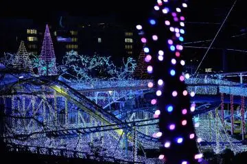 Twinkling illuminations set a romantic scene