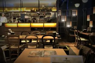 It would not look out of place in a hip inner city diner