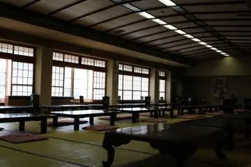 Expect this dining hall to be bustling with guests in yukatas
