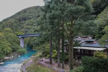 Seiryuu no yu from Asahi bridge